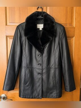 NWOT Worthington Women’s Large Genuine Leather Jacket, Detachable Fur Collar